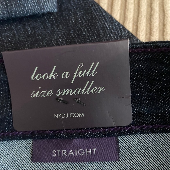 NYDJ Not Your Daughters Jeans Dark Wash Straight leg Size 16P - NWT - ๐บ๐ธ๐บ๐ธ - Picture 7 of 12